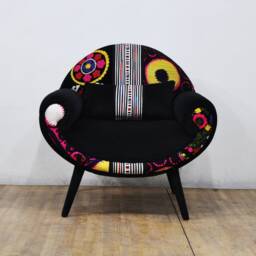 Smiley Armchair - Black Swan - thumbnail 2