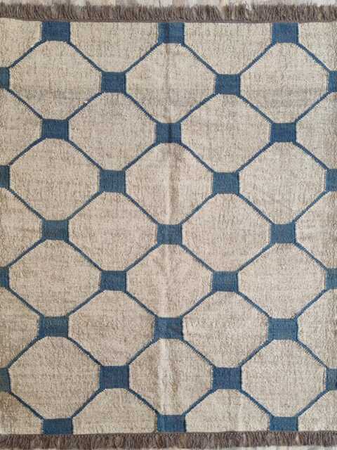 Handwoven Wool Jute Flatweave Rug With Geometric Lattice Pattern in Natural & Indigo - image 1