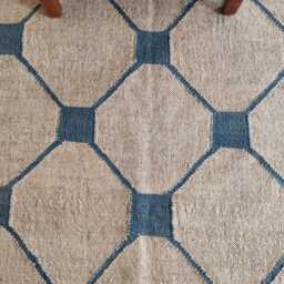 Handwoven Wool Jute Flatweave Rug With Geometric Lattice Pattern in Natural & Indigo - thumbnail 4