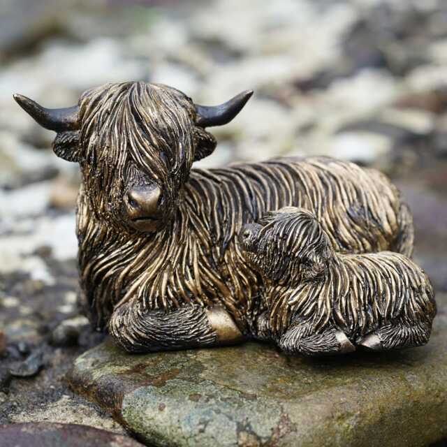 Highland Cow Family Resin Statue Home Garden Cattle Sculpture Outdoor Ornament - image 1