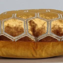 Designers Guild Manipur Sienna & Omega Velvet Cushion Cover 45x45 cm - thumbnail 3