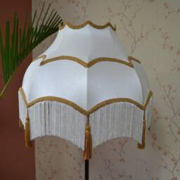 Ivory Scallop Lampshade Victorian Style With Gold Trim & Tassels - thumbnail 3