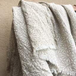 Daisy Linen Throw Blanket Natural Undyed Flax Floral Bedspread - thumbnail 2
