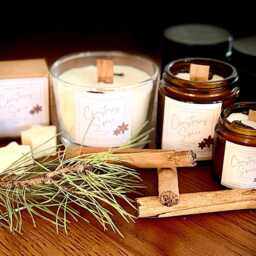 Winter Wonderland Scented Handmade Soy Candle & Wax Melts. Essential Oils. Limited Edition - thumbnail 2