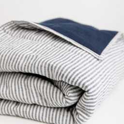 Handmade Linen Quilted Comforter, Soft Breathable Blanket, Custom Size - thumbnail 3