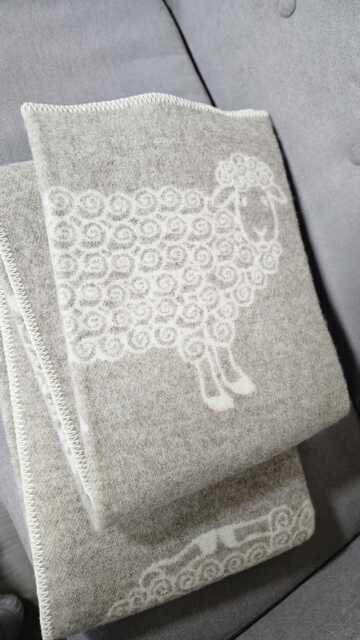 Grey Wool Blanket 130x200cm , Pure Woolen Throw With Lambs, Doublesided Blanket, Throw, Thick - image 1