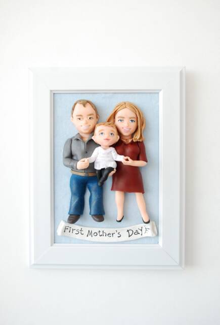 Custom Family Sculpture One Year Wedding Anniversary For Wife - image 1