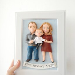 Custom Family Sculpture One Year Wedding Anniversary For Wife - thumbnail 2