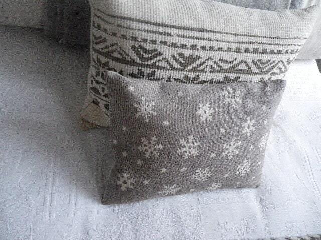 Exclusive Hand Printed Stone Snowflake Cushion Cover - image 1