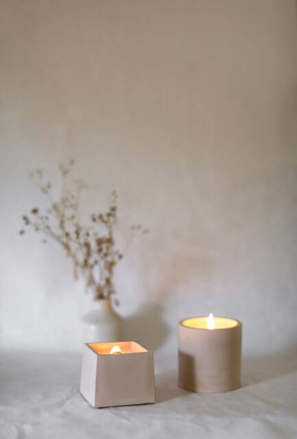 Essential Oil + Soy Wax - Clay Candle - image 1