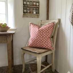 Red & White Floral Drum Lampshade Suitable For Table/Pendant Lamps - thumbnail 3