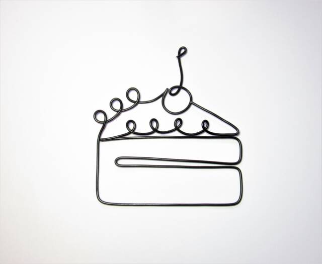 Cake Slice Sign Wire Wall Art Kitchen Decor Art, Cute Home Gift, Food Display Dining Room Hangings - image 1