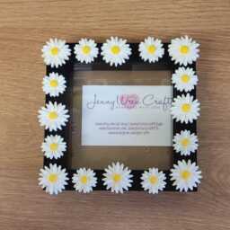 White Resin Daisy Square Photo Frame 4 X Inches - thumbnail 2