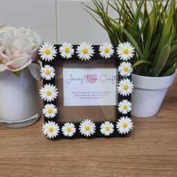 White Resin Daisy Square Photo Frame 4 X Inches - thumbnail 4