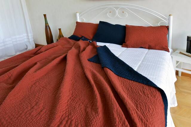 Lightweight Linen Quilt, Stonewashed Finish, Custom Two-Color Design, Big Wave Quilting, Double-Sided Handmade Bedspread - image 1
