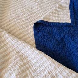Lightweight Linen Quilt, Stonewashed Finish, Custom Two-Color Design, Big Wave Quilting, Double-Sided Handmade Bedspread - thumbnail 2