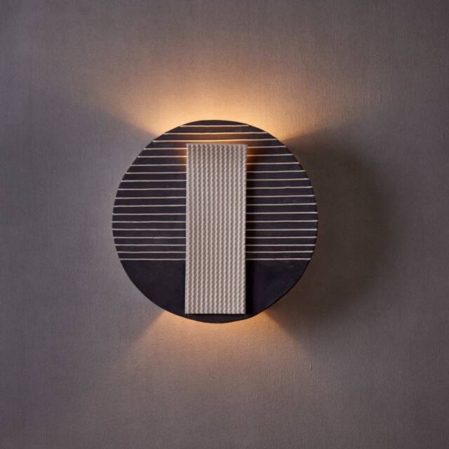 Wall Light Lamp. Modern Sconce. Black & White Mount For The Living Room - image 1