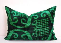 Dark Green Silk Velvet Ikat Pillow Cover - thumbnail 1