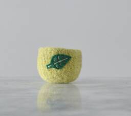 Air Plant Planter - Avocado Green Felted Bowl With Bright Leaf Ring Catch All Pot Gifts For Gardeners