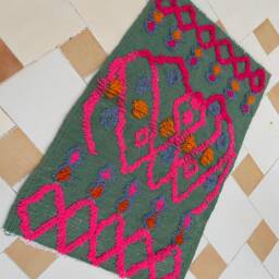 Flat Small Wool Rug - thumbnail 3