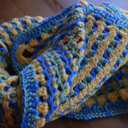 Ziggy Zaggy Love Baby Blanket - Hand Crochet - thumbnail 2