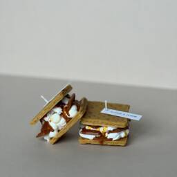 S'more Candle - Decorative Food Handmade Novelty Gift Unique Realistic Marshmallow Chocolate Camping Fire - thumbnail 2