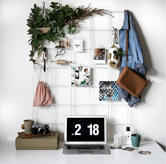 Large White Wire Wall Grid + Shelf, Free Clips, Mesh Memo Board, Notice Metal Grid, Noticeboard, Kitchen Memoboard, Moodboard, Clip - image 1