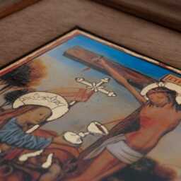 Crucifixion Painting in Handmade Wooden Frame - Us Duty & Customs Included - thumbnail 4