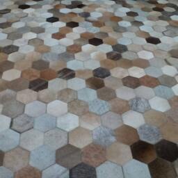 Cowhide Patchwork Rug Raw Leather Argentina - Free Shipping Model Hexagon Mix Of Browns & Grey Cowhide Rugs 8' X 10' - thumbnail 4