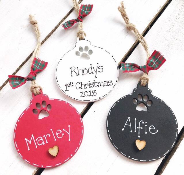 Pet Christmas Tree Decoration Personalised Dog Cat Wood Bauble 2025 Secret Santa Keepsake Gift - image 1