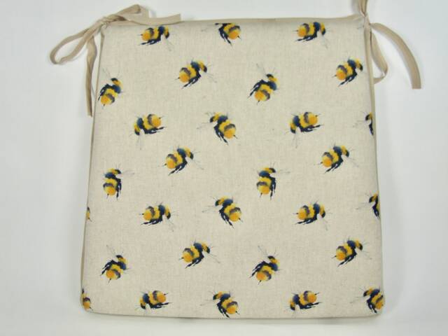 Bee Tapered Tie-On Seat Pad. Garden/Patio/Kitchen/Dining - image 1