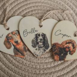 Personalised Labrador Wooden Heart Bauble, Any Colour Chocolate Golden Lab Rustic Neutral Wood Digital Name Dog Pet Gift Ideas Lover Owner - thumbnail 3