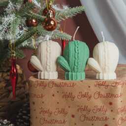 Christmas Candle Set - Hand-Poured Soy Wax Winter Decor Festive Shapes Scented Holiday Gift Cosy Seasonal Home Accent - thumbnail 4