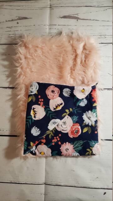 Personalized Navy Floral & Pink Faux Fur Blanket - image 1