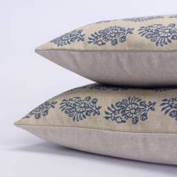 Hidcote Extra-Large Linen-Blend Cushion Cover in Indigo Blue. Vintage Floral Emblems On A Linen Mix Cover. 23X23 - thumbnail 2
