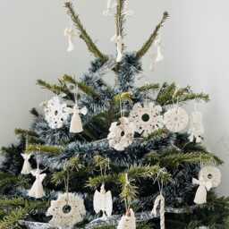 Christmas Macram?? Snowflakes - Natural Eco-Friendly Tree Ornaments Bohemian D??cor Family Friends Thoughtful Gift Stocking Fillers - thumbnail 2