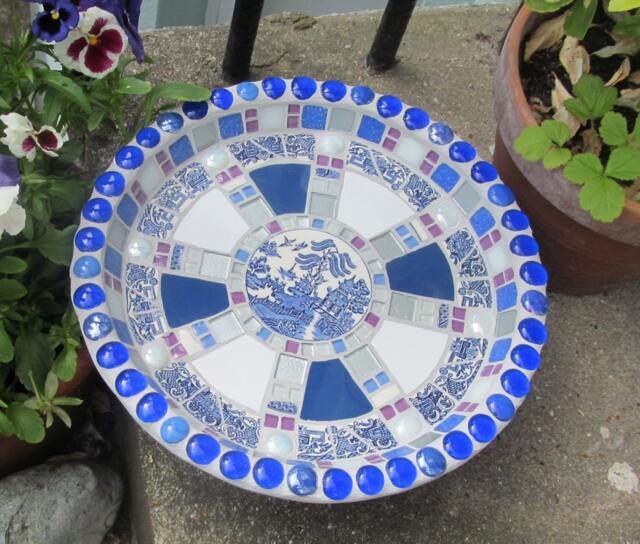 Mosaic Birdbath, Approx 28cm Diameter, Waterproof Materials, Ready For The Birds in Your Garden - - image 1