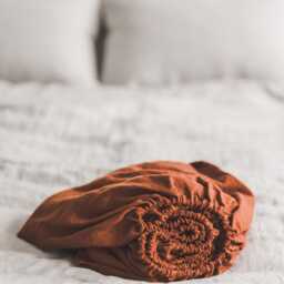 Natural Linen Fitted Sheet With Deep Pockets - Handmade Bedding For Relaxed Sleep, Breathable Mattress Cover Modern Cozy Bedrooms - thumbnail 3