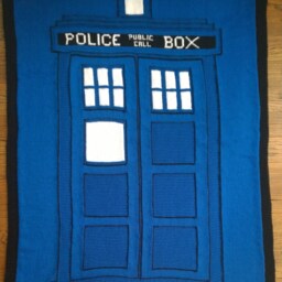 Knitting Pattern - Doctor Who Big Blue Box Afghan - thumbnail 3