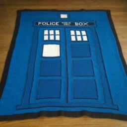 Knitting Pattern - Doctor Who Big Blue Box Afghan - thumbnail 2