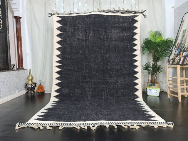 Kilim Moroccan Rug, Black & White Rug, Custom Flatweave Kilim, Moroccan Plain Flat Area Handmade Rug - image 1