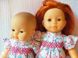 Delicate Blouse For Dolls From 34 To 36 cm, A Soft Setting Of Tenderness - thumbnail 1