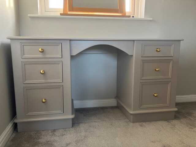 Double Pedestal Dressing Table With 6 Drawers - Victorian Plinth Style