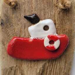 Character Nautical Dorset Driftwood & Red Ceramic Fishing Boat Wall Hanging Plaque Shabby Chic - thumbnail 3