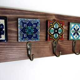 Mexican Tile Key Holder Reclaimed Wood & Bronze Hooks - thumbnail 3