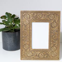 Ornamental Brass Photo Frame 4x6/Luxury With Antique Gold Colour Finish Wedding Gift Fathers Day Gift - thumbnail 2