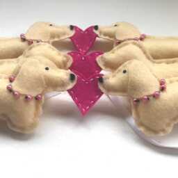 Dachshund Garland Blonde Cream Decor Weenie Dog Gift For Sausage Lover I Love Dachshunds Felt Doxie - thumbnail 3