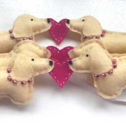 Dachshund Garland Blonde Cream Decor Weenie Dog Gift For Sausage Lover I Love Dachshunds Felt Doxie - thumbnail 2