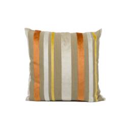 Designers Guild - Trasimeno Oyster Luxurious Cut Velvet Striped Cushion Cover Handmade Throw Pillow Designer Home D??cor - thumbnail 2