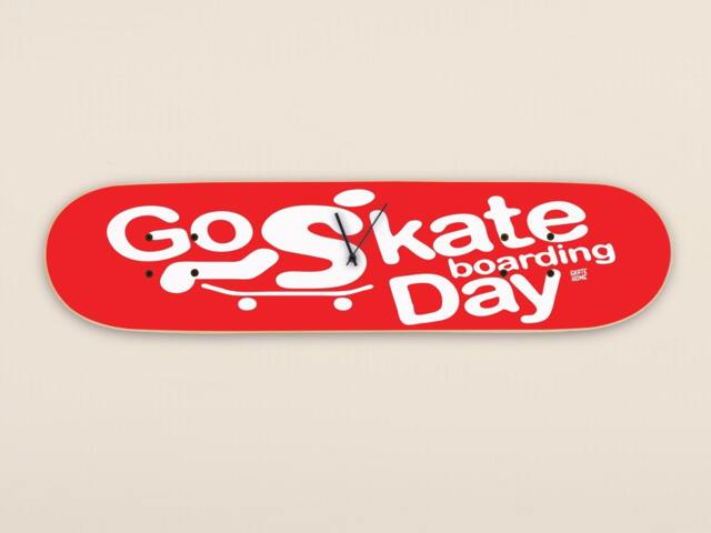 Go Skateboarding Day - Wall Clock Red - image 1